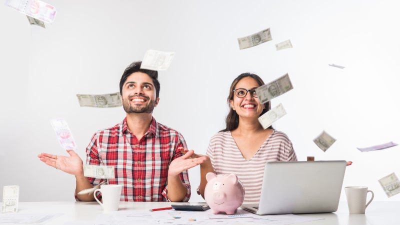 Gehaltsvergleich,Kollegen,Gespräch