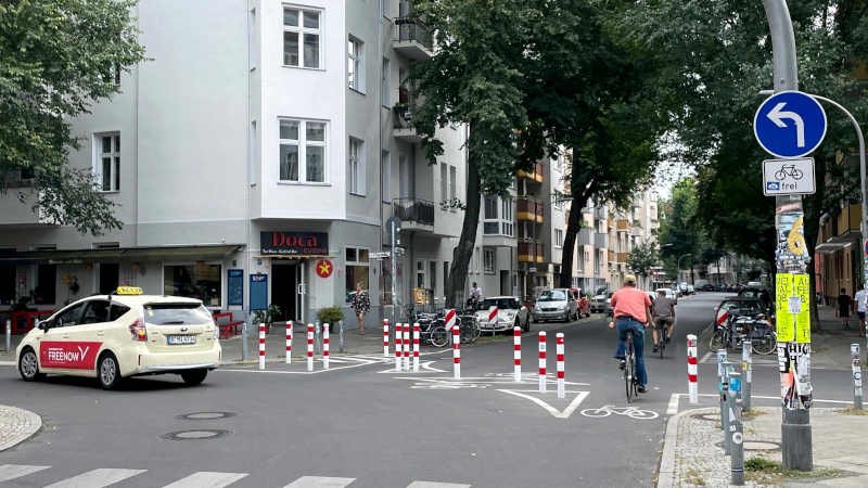 gesperrte Straße,Radfahrzone,Kiezblock,Fahrradstraße